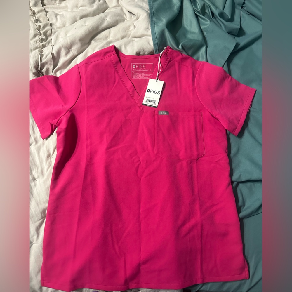 Figs Shocking Pink Scrub Top NWT